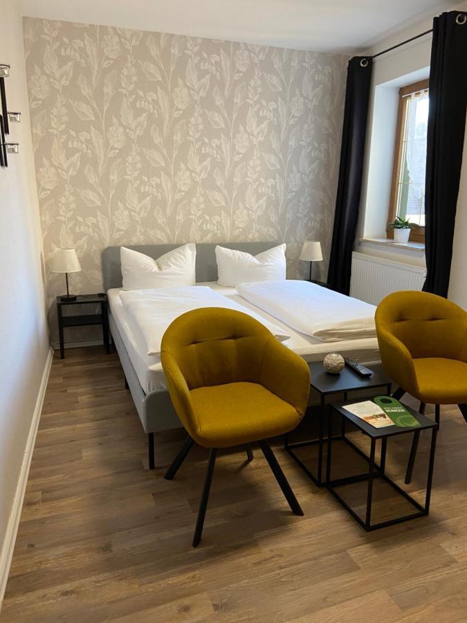 Hotel Garni Zum Rebstock Naumbourg Extérieur photo